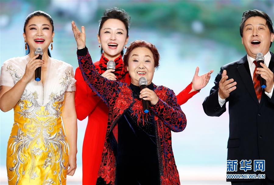 (文化)(2)“百花迎春——中國文學藝術界聯(lián)合會2020春節(jié)大聯(lián)歡”在京舉行