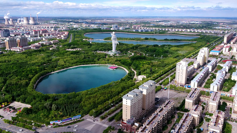 【直擊嘉峪關(guān)變遷】嘉峪關(guān)：讓文明滲透城市的每一個(gè)角落