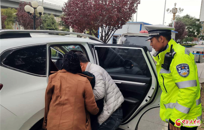蘭州龔家灣交警一天內兩送病危者及時就醫(yī)