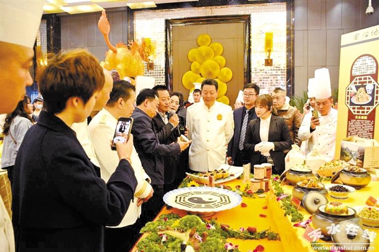 隴菜藝術(shù)盛典聚焦隴菜經(jīng)濟(jì)新成就——中國烹飪大師、甘肅省隴菜協(xié)會會長趙長安專訪