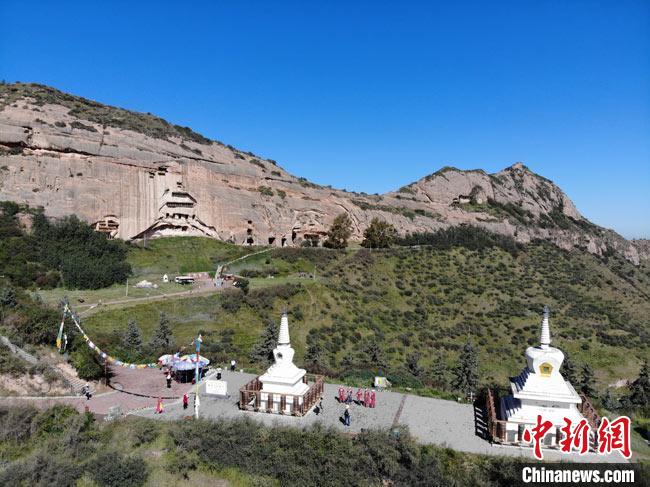 甘肅千年馬蹄寺石窟群啟三維數(shù)字重建