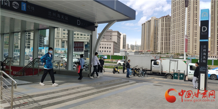 尋人：在蘭州地鐵蘭州海關(guān)站暖心救人的警察你在哪？