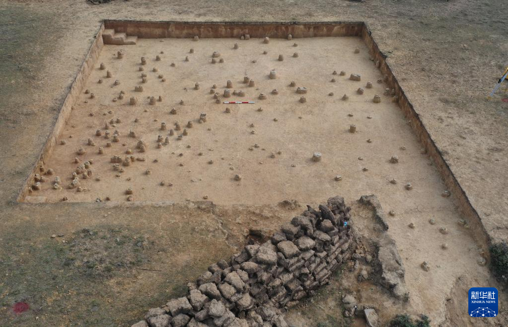 四川稻城縣皮洛舊石器時代遺址探方發(fā)掘情況（資料圖）。
