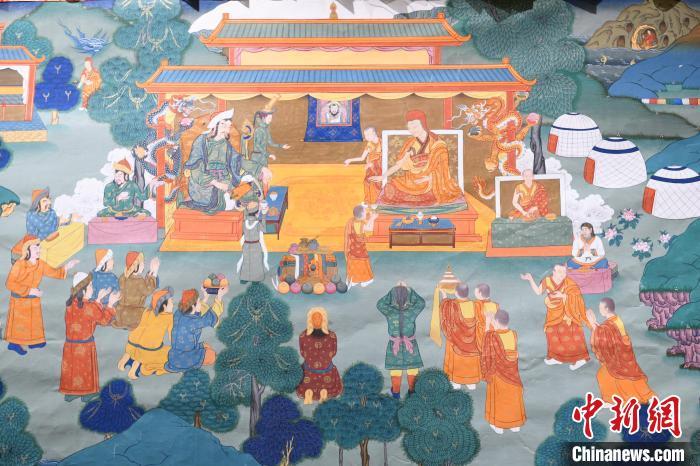 8月20日，在蘭州市博物館展出的大型歷史題材卷軸唐卡“涼州會盟”?！〈魑牟?攝